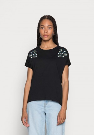 Anna Field Budget Mandala Ditsy Flower Shoulder Tee Print T-Shirt Dam Svarta | SE-YENIBW250